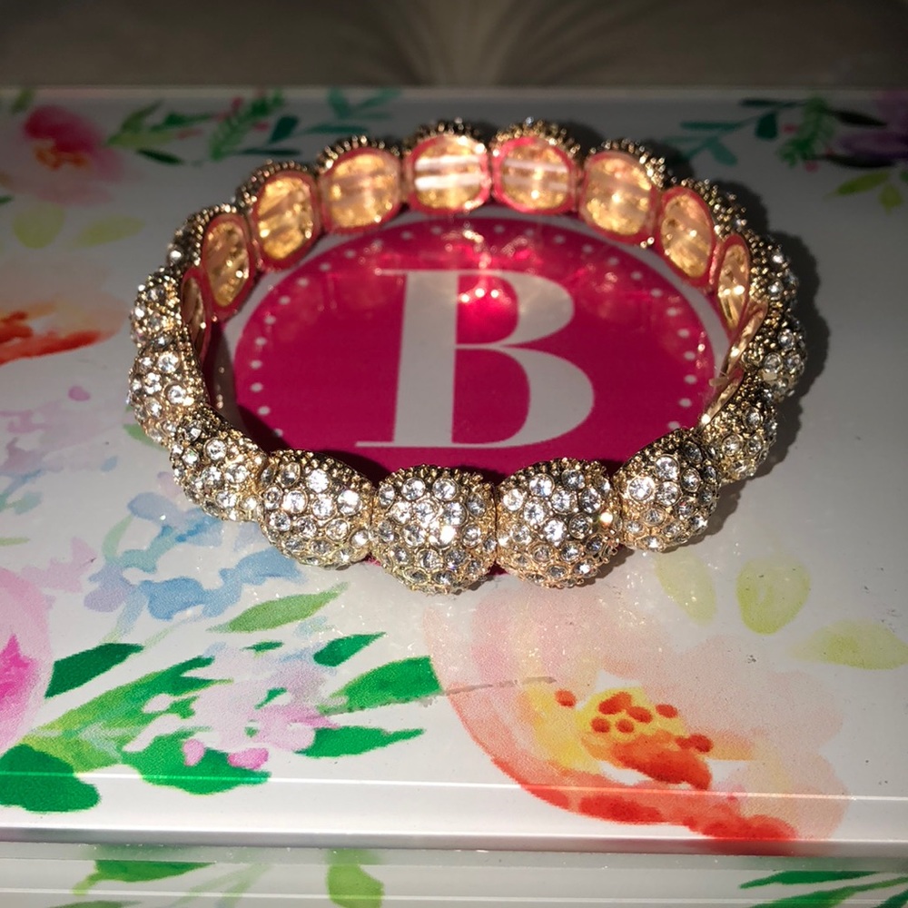 Gorgeous Gold Bracelet with Crystal Details